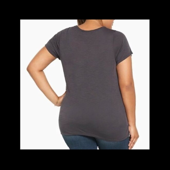 NWT $35 Torrid [PLUS‎ SZ 2 ] Perforated Faux Suede Tee Top in Grey - Picture 11 of 11
